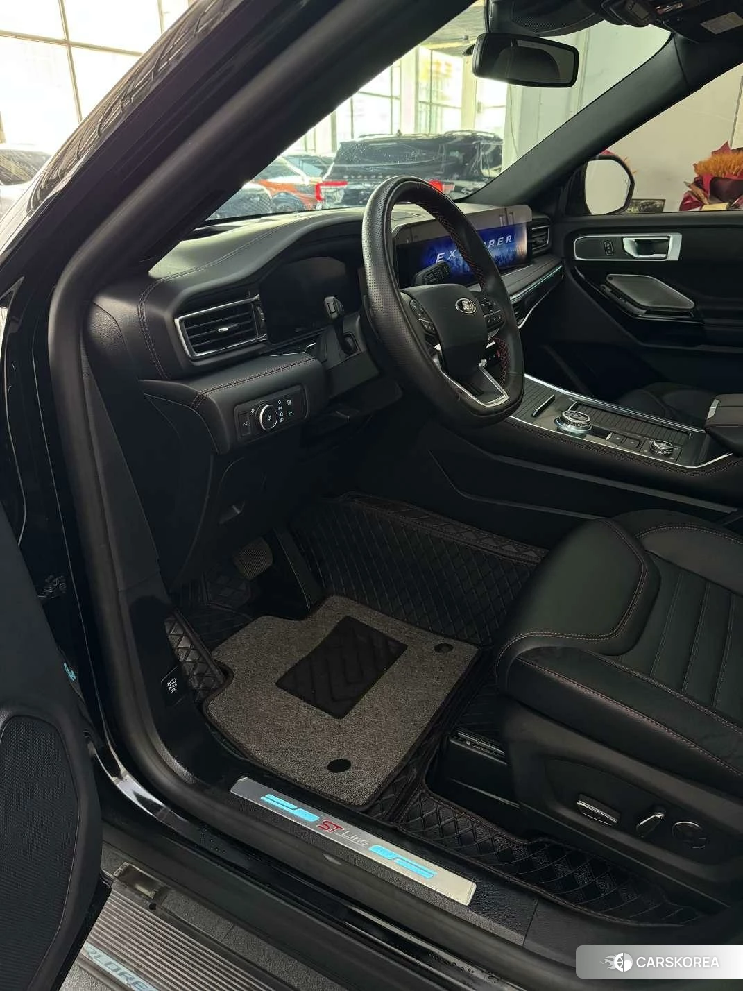Ford Explorer id 4405771 из Китая 10