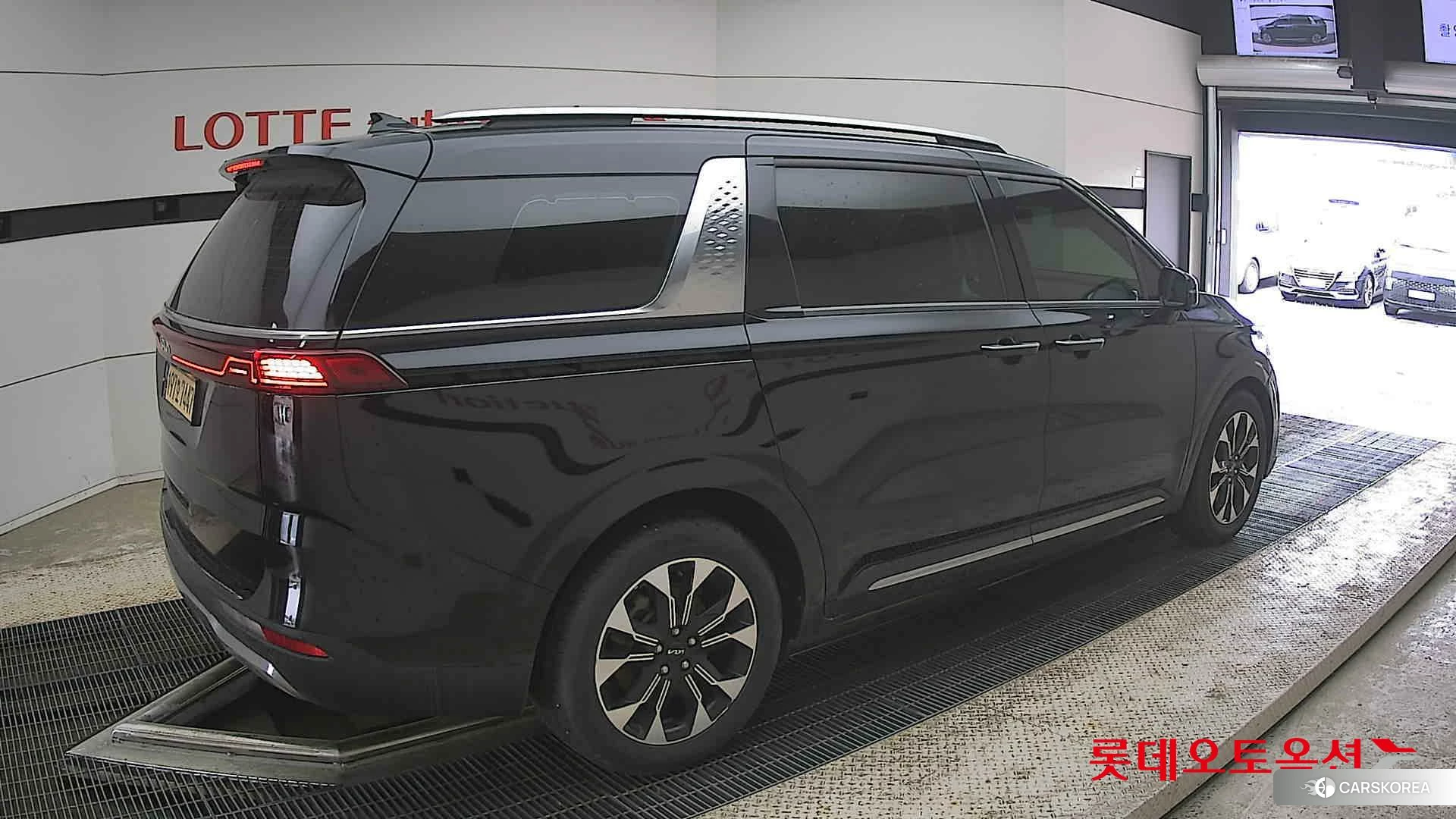 Kia Carnival id 4312633 из Кореи 10
