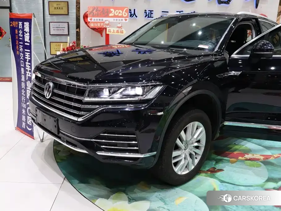 Volkswagen Touareg id 4607151 из Китая 10