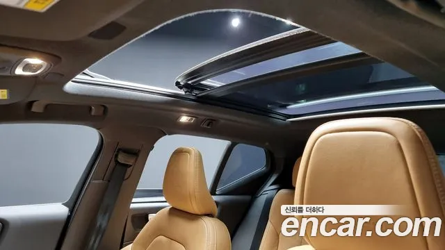 Volvo XC40 id 2411632 из Кореи 10