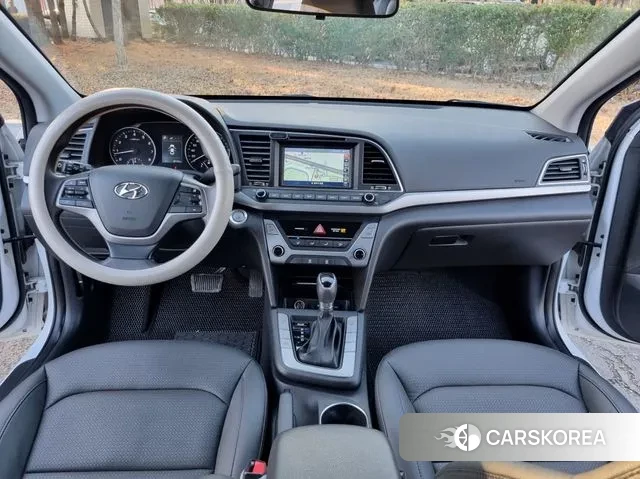 Hyundai Avante AD id 3558104 из Кореи 10