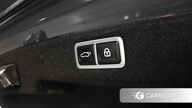 Hyundai Grandeur Hybrid (GN7) id 3576584 из Кореи 10