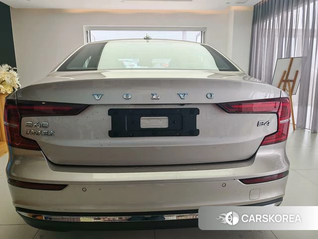 Volvo S60 id 4221202 из Китая 10