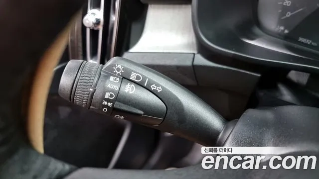 Volvo XC40 id 2906708 из Кореи 10