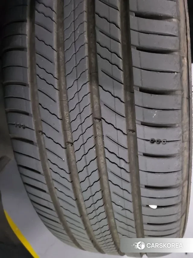 Hyundai Grandeur (GN7) id 3586200 из Кореи 10