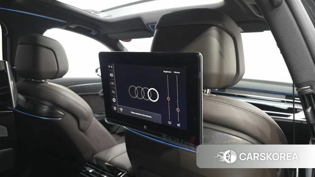 Audi A8 (D5) id 4591050 из Кореи 10