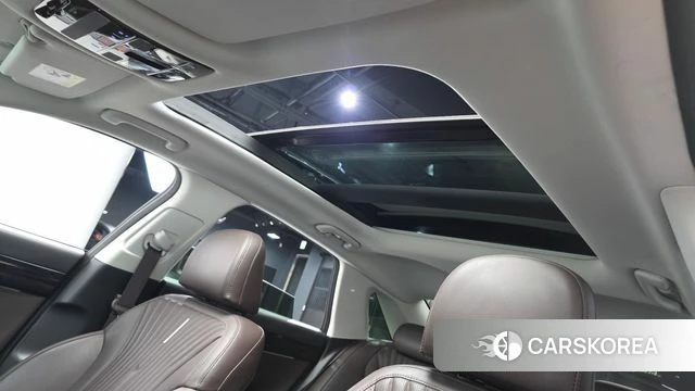 Hyundai Grandeur (GN7) id 4481019 из Кореи 10