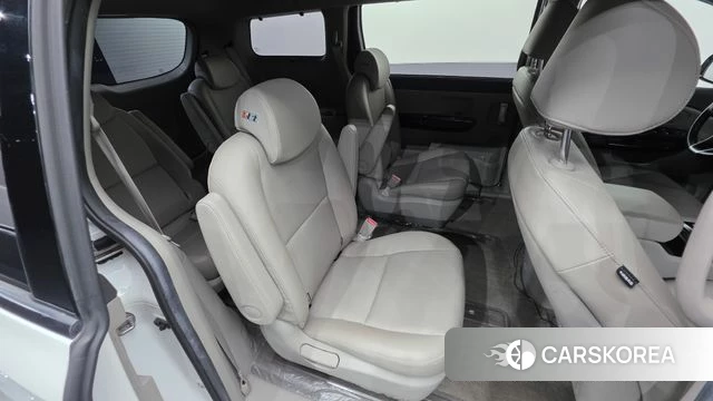 Kia All New Carnival id 4708993 из Кореи 10