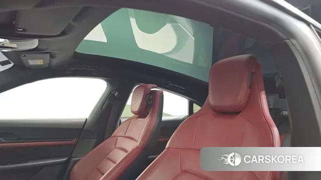 Porsche Taycan id 3681210 из Кореи 10