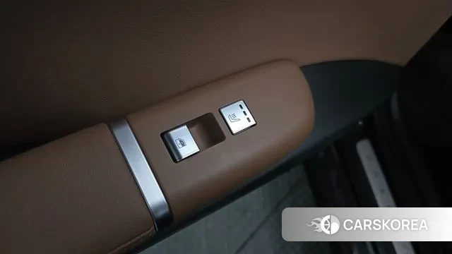 Hyundai Grandeur (GN7) id 3629033 из Кореи 10