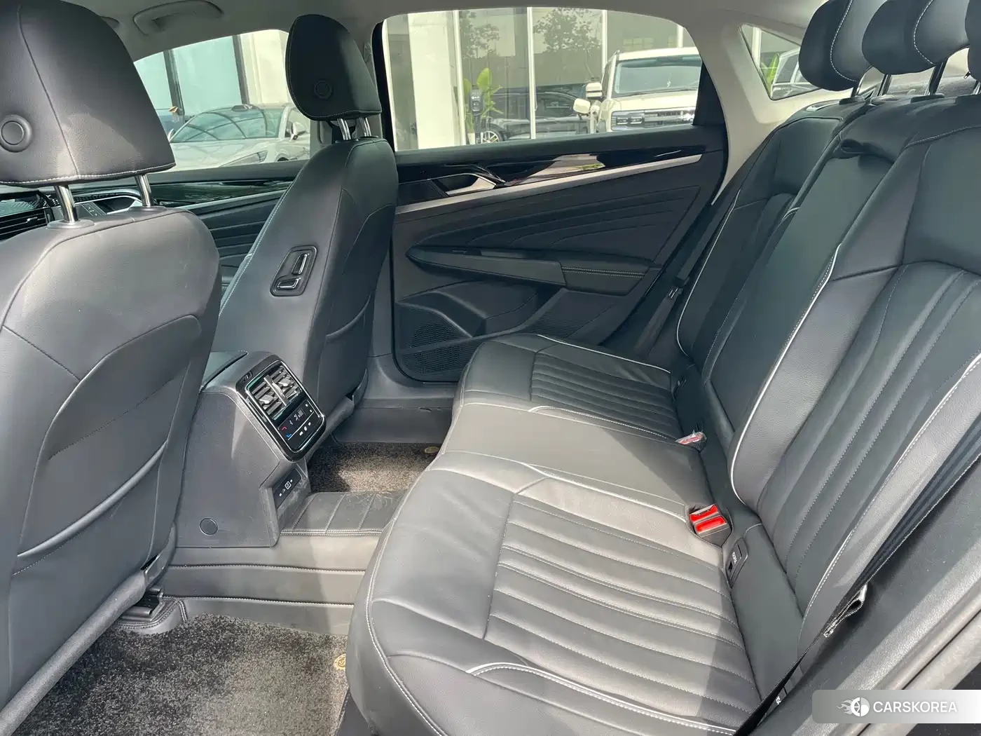 Volkswagen Passat id 4607079 из Китая 10