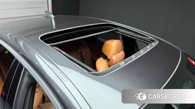 BMW 5 Series (G30) id 3759461 из Кореи 10