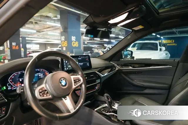 BMW 5 Series (G30) id 3717470 из Кореи 10