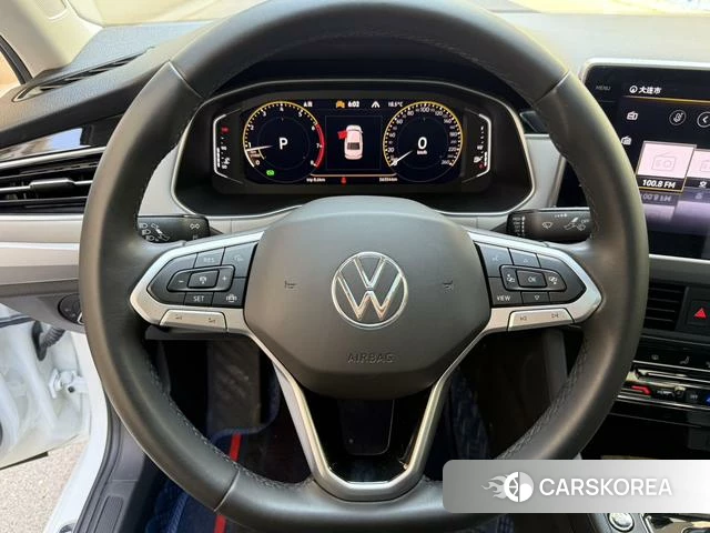 Volkswagen Bora id 4306937 из Китая 10