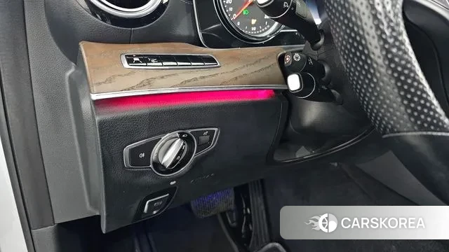 Mercedes-Benz E-Class W213 id 3723704 из Кореи 10