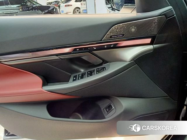 BMW i5 id 4213068 из Китая 10