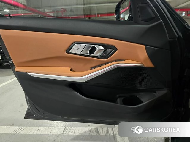 BMW 3 Series (G20) id 4291781 из Кореи 10