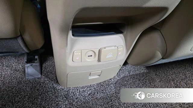 Kia All New Carnival id 4713422 из Кореи 10