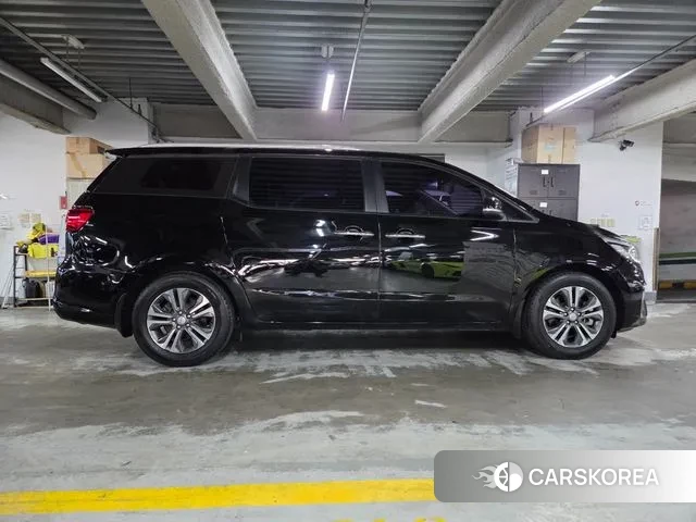 Kia The New Carnival id 3789433 из Кореи 10