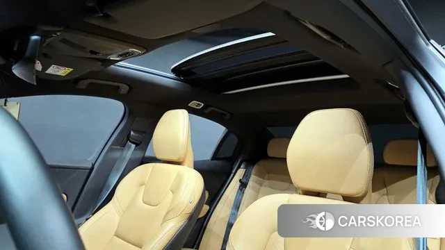 Volvo S60 3rd generation id 3690705 из Кореи 10