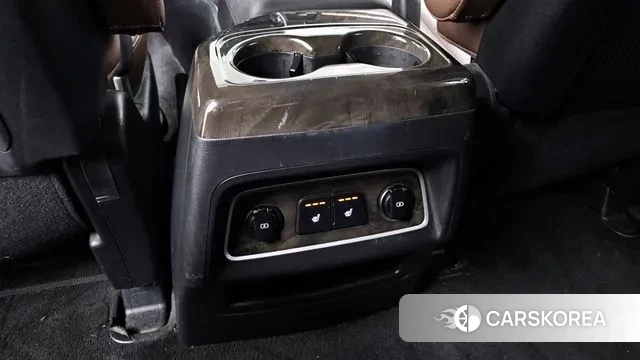 Hyundai The New Grand Starex id 3028843 из Кореи 10