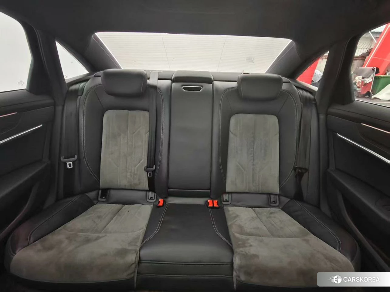 Audi A6L id 4510372 из Китая 10
