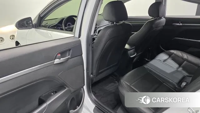 Hyundai The New Avante AD id 3765954 из Кореи 10