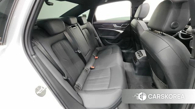 Audi A6 (C8) id 3922855 из Кореи 10