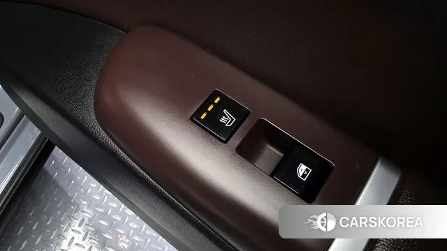 Hyundai Grandeur (GN7) id 3378035 из Кореи 10