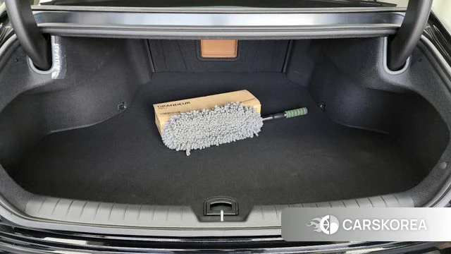 Hyundai Grandeur (GN7) id 3838009 из Кореи 10