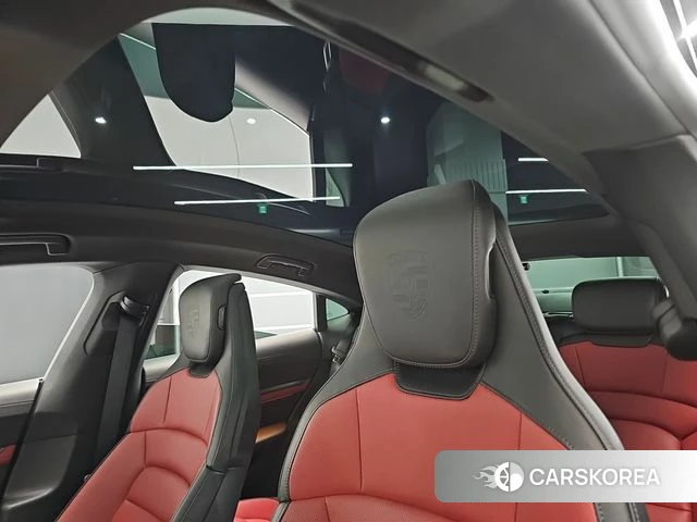 Porsche Taycan id 4493725 из Кореи 10