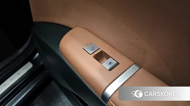 Hyundai Grandeur (GN7) id 2925566 из Кореи 10