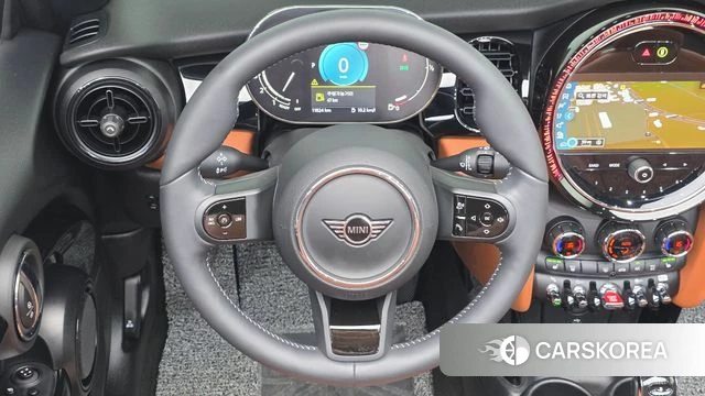 Mini Cooper S Convertible id 4757396 из Кореи 10