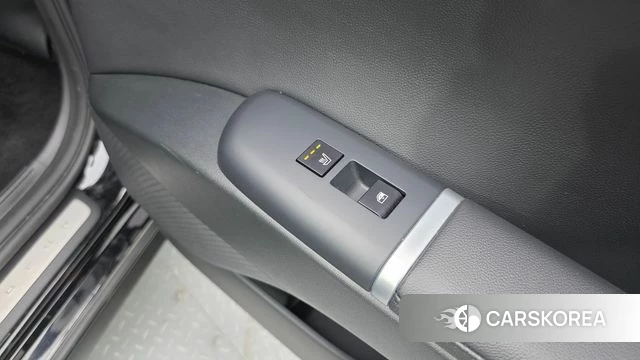 Hyundai Grandeur (GN7) id 4201219 из Кореи 10