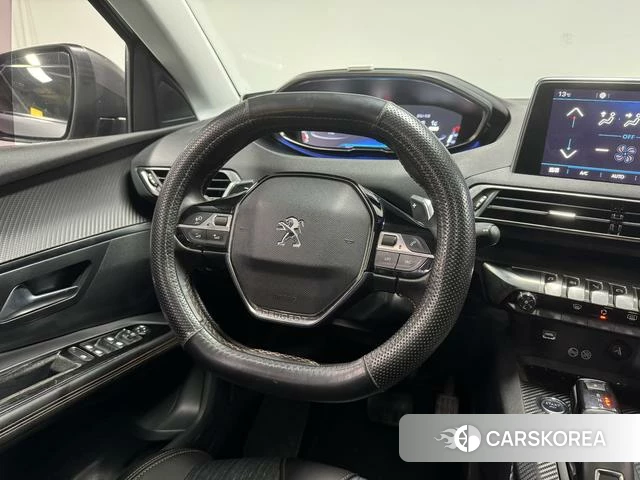 Peugeot 5008 id 4227359 из Китая 10