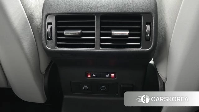 Land Rover Range Rover Velar id 3921777 из Кореи 10