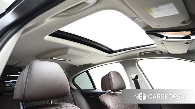 BMW 5 Series (G30) id 3315383 из Кореи 10