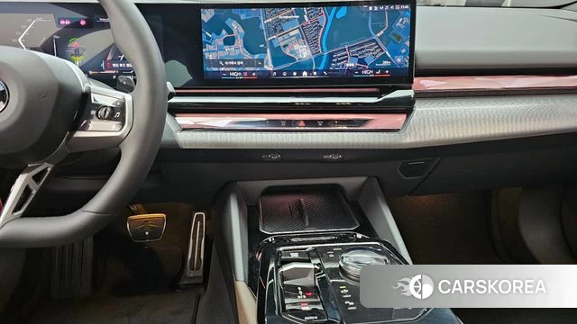 BMW 5 Series (G60) id 3952550 из Кореи 10