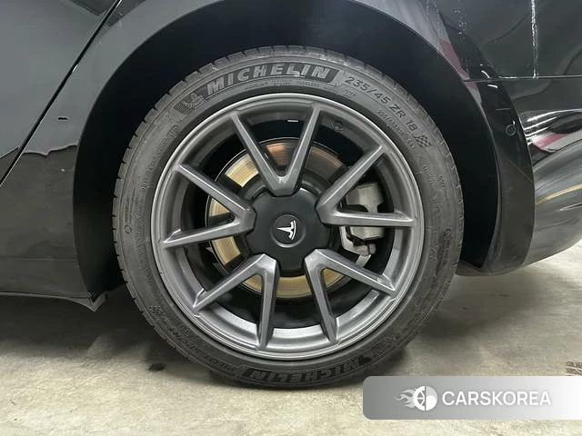 Tesla Model 3 id 4219237 из Китая 10