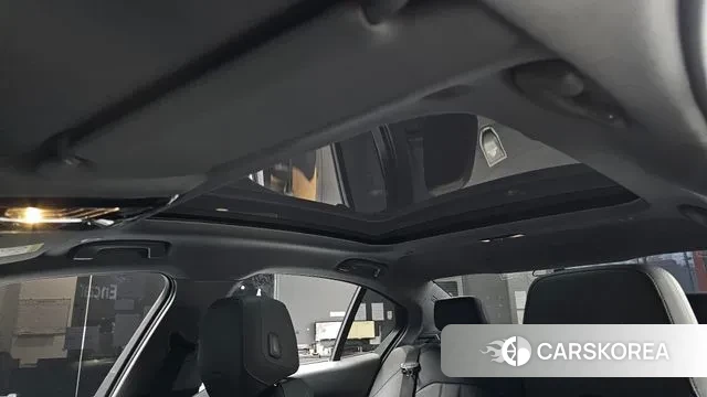 BMW 5 Series (G60) id 3400059 из Кореи 10