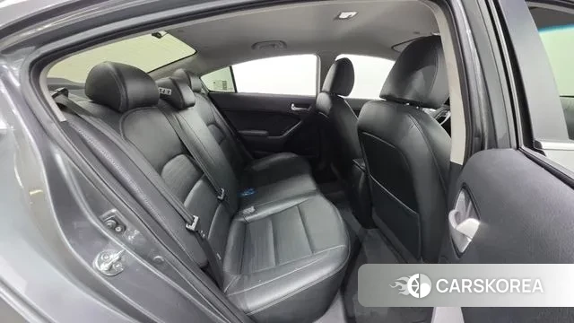 Kia The New K3 id 3391795 из Кореи 10