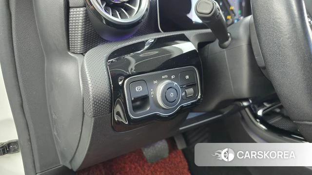 Mercedes-Benz A-Class W177 id 4496313 из Кореи 10