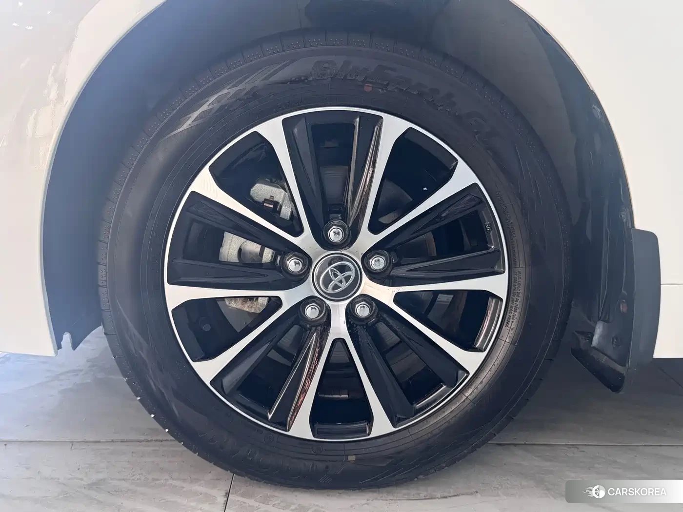 Toyota Levin id 4655063 из Китая 10