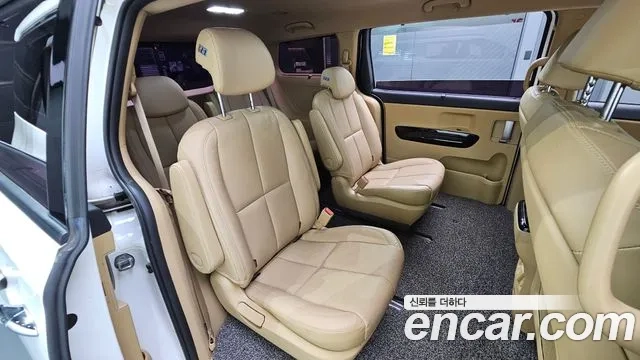 Kia The New Carnival id 2912832 из Кореи 10