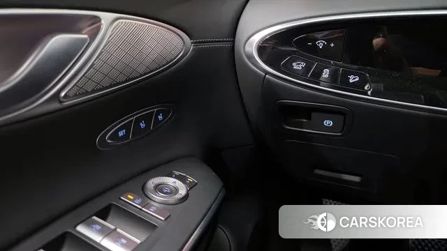 Genesis GV70 id 3316077 из Кореи 10