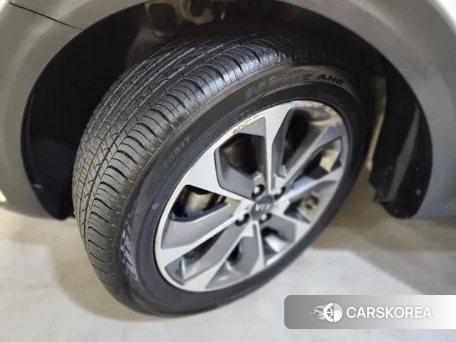 Kia Stonic id 3538234 из Кореи 10