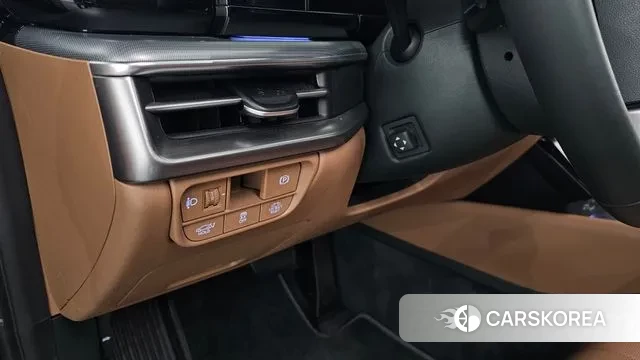 Hyundai Grandeur Hybrid (GN7) id 3620331 из Кореи 10