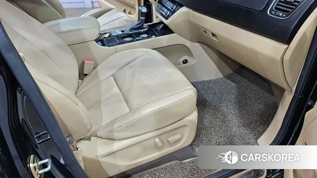 Kia The New Carnival id 2373449 из Кореи 10