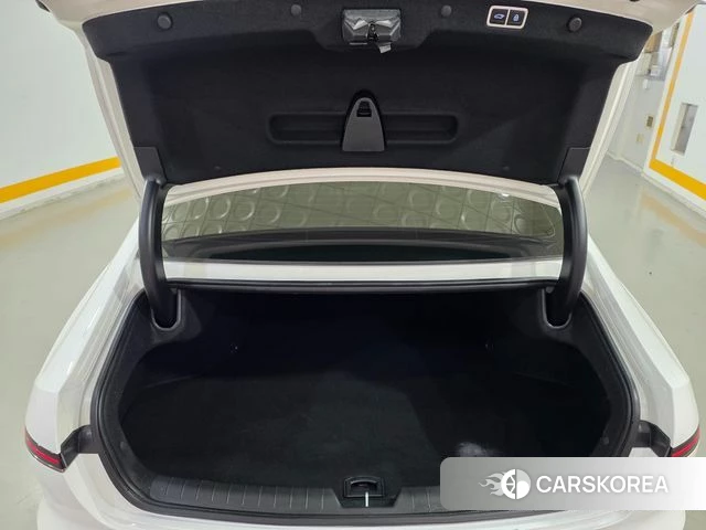 Hyundai Grandeur (GN7) id 4401312 из Кореи 10