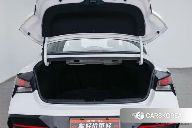 Hyundai Elantra id 4313881 из Китая 10